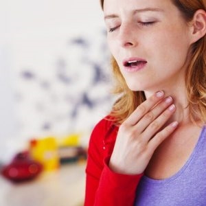 Бучка в гърлото при пациенти с VSD: симптоми, причини и лечение
